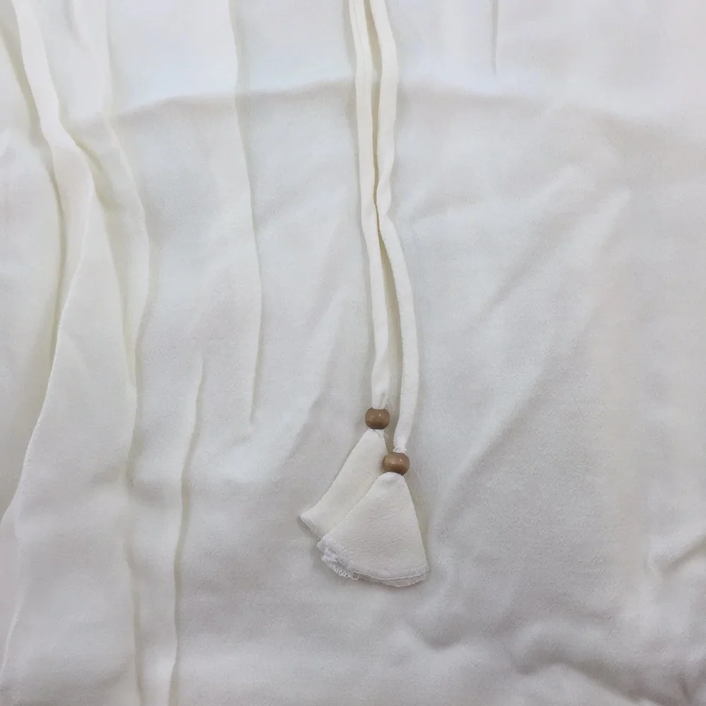 HALE BOB DELICATE & SLIGHTLY SHEER OVERSIZED OFF-WHITE LACY DETAIL BOHO TOP - Picture 4 of 6